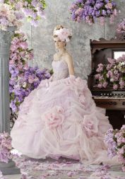 da4d31b0432a247ffc02e20d4f30988d--pink-ball-gowns-pink-wedding-dresses